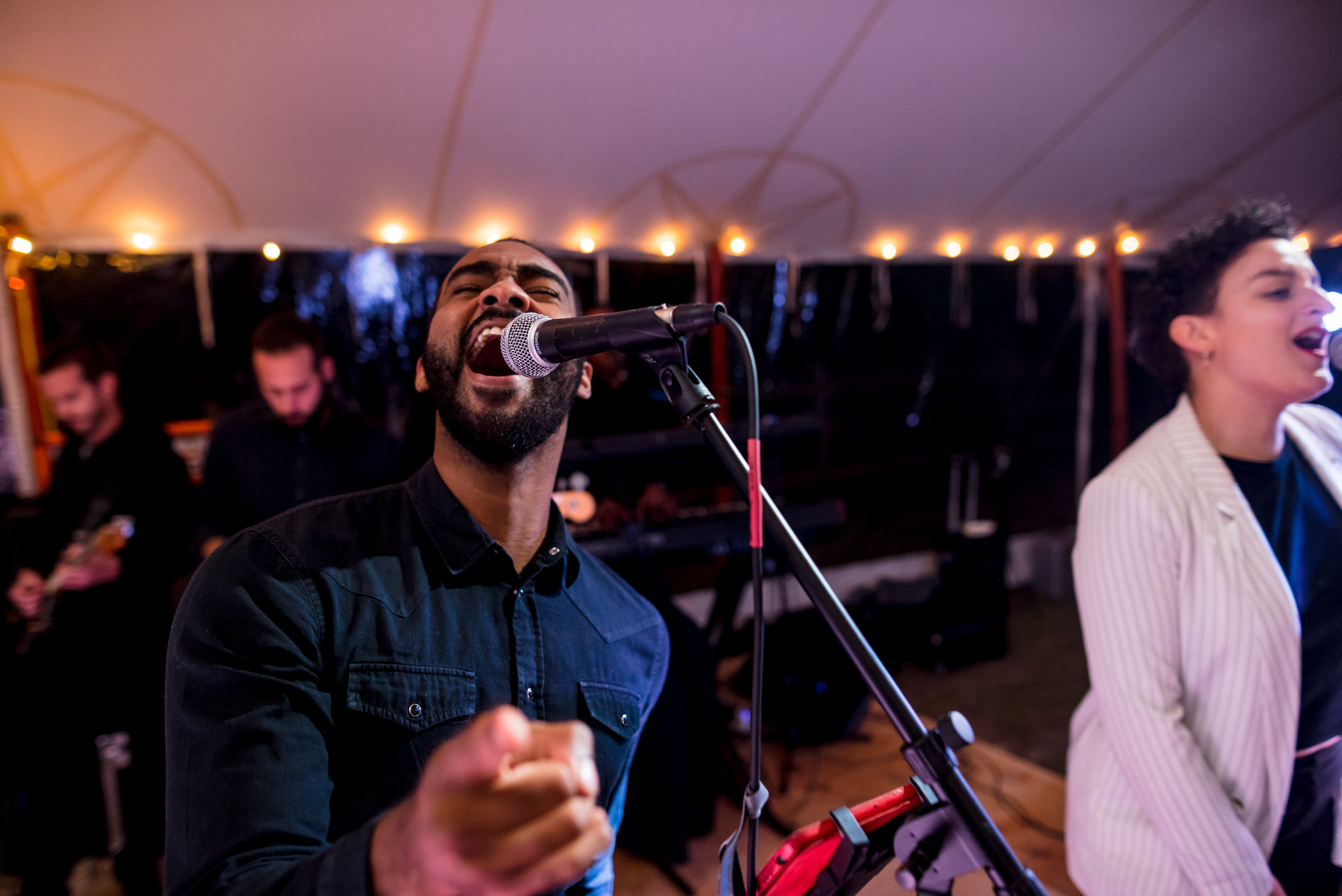 maine wedding photography_bride and groom portraits_vinatage car-79.jpg